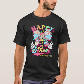 Camiseta Happy First Day Of School Welcome Back Coquette Bo