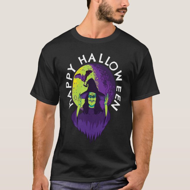 Camiseta Happy Halloween Spooky Witch and Vampire Bat in Fu (Frente)