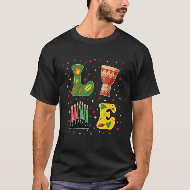Camiseta Happy Kwanzaa Drum Kinara Seven Candles Africa Cel (Frente)