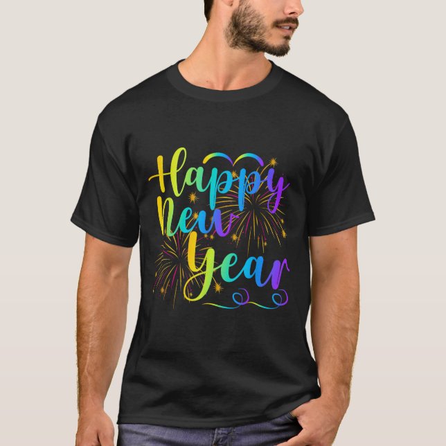 Camiseta Happy New Year 2026 Funny Family Friend New Year E (Frente)