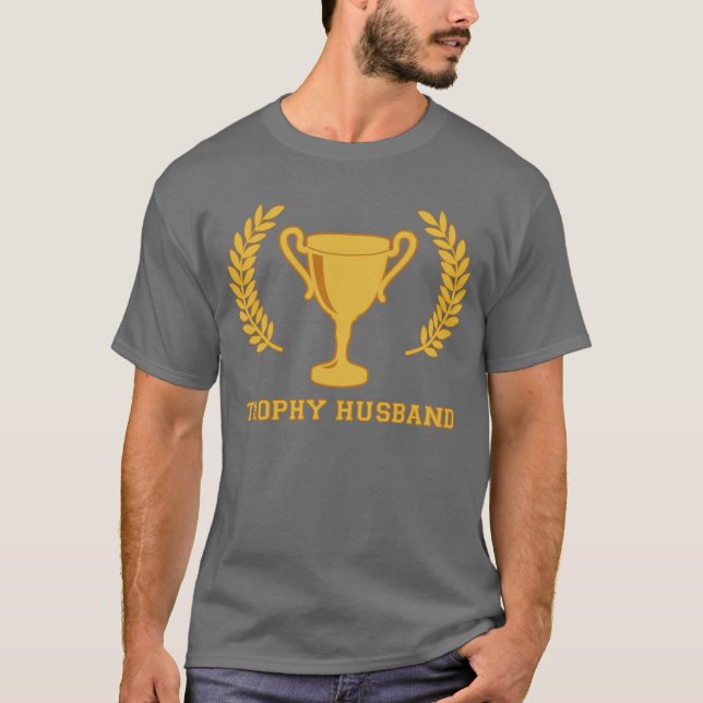 Camiseta Happy Ouro Trophy Husband (Frente)