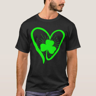 Camiseta Happy St Patrick's Day Irish Shamrock Heart Family