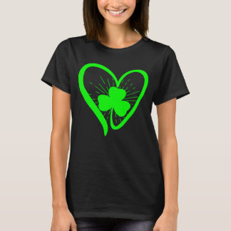 Camiseta Happy St Patrick's Day Irish Shamrock Heart Family
