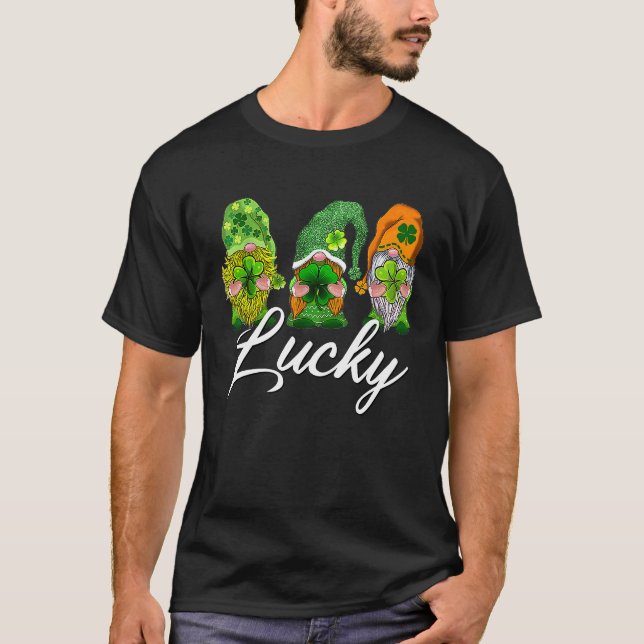 Camiseta Happy St Patrick's Day Three Gnomes Lucky Green Sh (Frente)