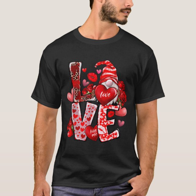 Camiseta Happy Valentine Gnome Heart Valentine's Day Couple (Frente)