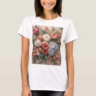 Camiseta Harmonia de Flor Éterea: Floral Couture em Pastéis