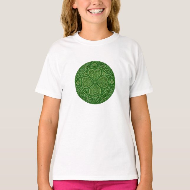 Camiseta Harmonia Sortuda: Mandala Celta de Quatro Folhas (Frente)