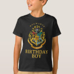 Camiseta Harry Potter | Hogwarts - Birthday Boy<br><div class="desc">Celebre o aniversário do seu filho com esta camisa de aniversário de Hogwarts. Personalize adicionando seu texto personalizado!</div>