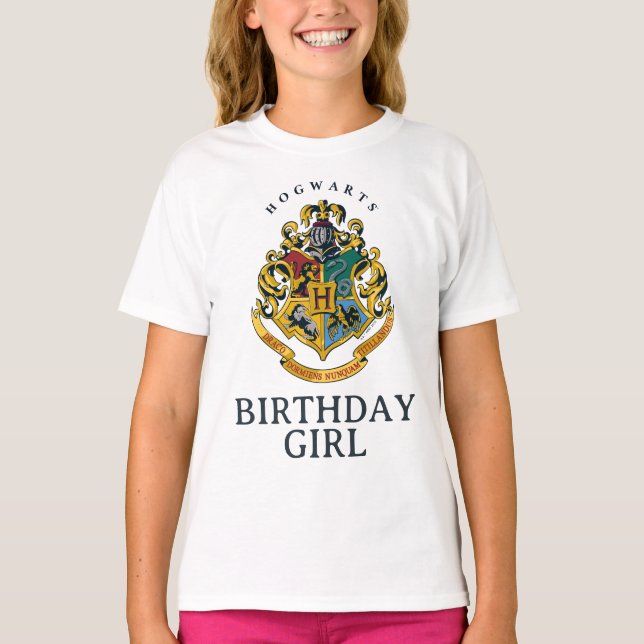 Camiseta Harry Potter | Hogwarts - Garota de aniversário (Frente)