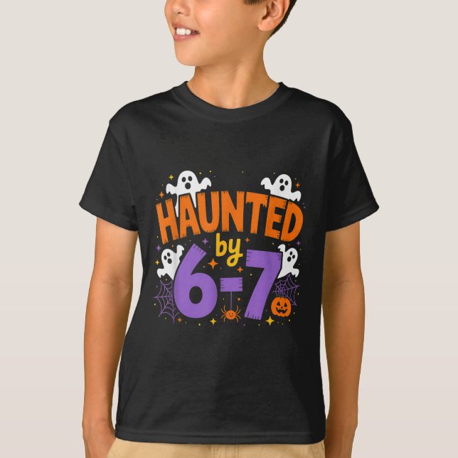 Camiseta Haunted By 6-7 Halloween Ghosts And Sders Design  (Frente)