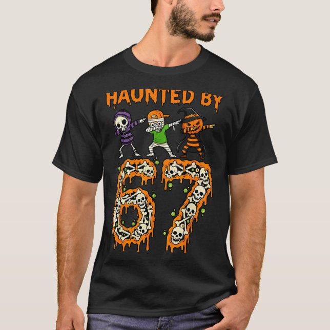 Camiseta Haunted By 6-7 Halloween Skeleton Dabbing Meme Men (Frente)