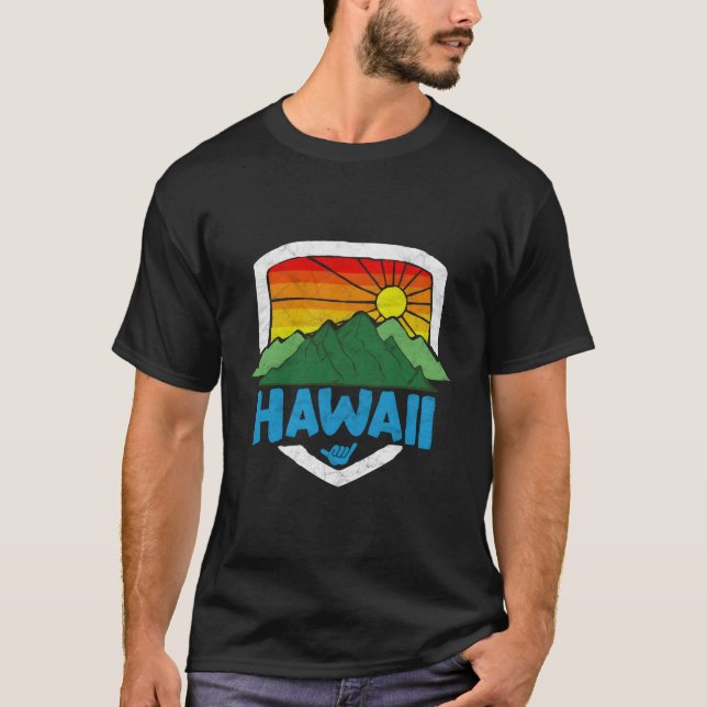 Camiseta Hawaii Mountain and Rainbow Sky Beach (Frente)