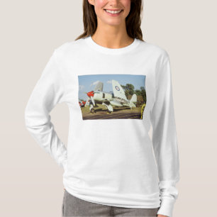 Camiseta Hawker Sea Fury na CAF, ala de Minnesota, no