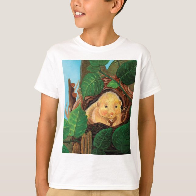 Camiseta Hazel dormouse comendo avelã (Frente)