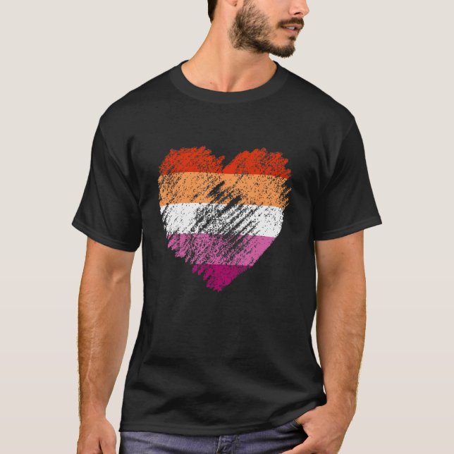 Camiseta Heart Retro LGBT Pride Month Support LGBTQ Flag Le (Frente)