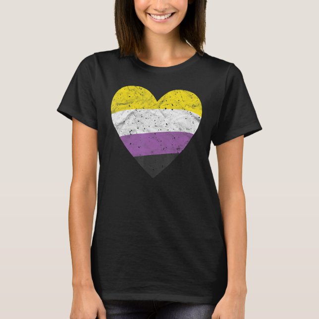 Camiseta Heart with Non Binary Flag   Nonbinary Pride Month (Frente)
