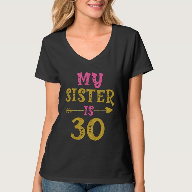 Camiseta Hearts 30th Bday For Sister From Sister Brother (Frente)