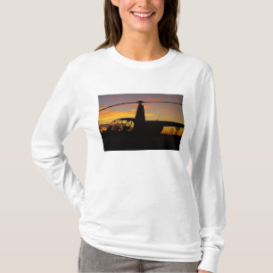 Camiseta helicóptero Robinson R44 ao pôr do sol