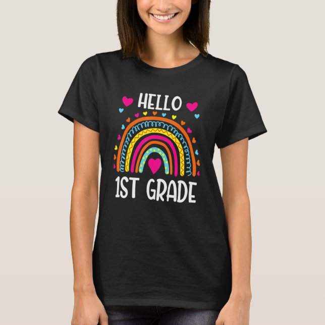 Camiseta Hello 1st Grade Team First Grade   First Day Of Sc (Frente)