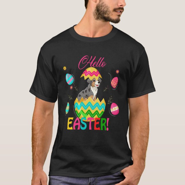 Camiseta Hello Easter Australian Shepherd Inside Chocolate  (Frente)