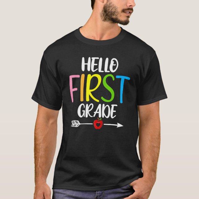 Camiseta Hello First Grade Welcome Back to School Teacher K (Frente)