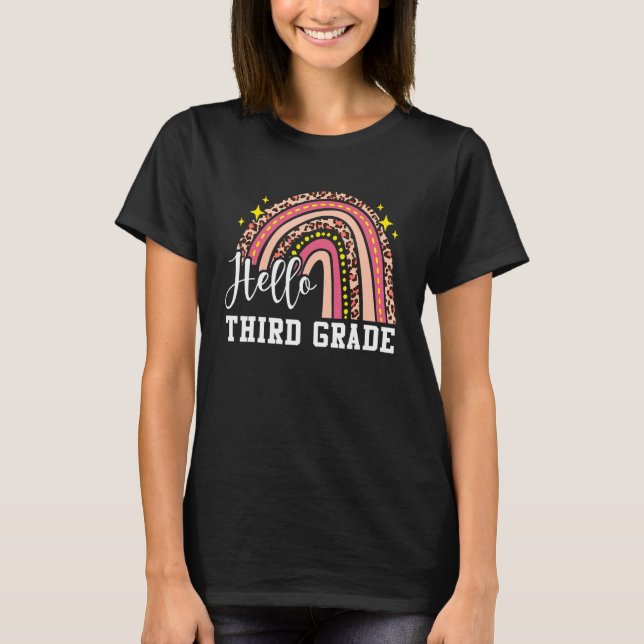 Camiseta Hello Third Grade 3rd Grade Rainbow Leopard Back T (Frente)