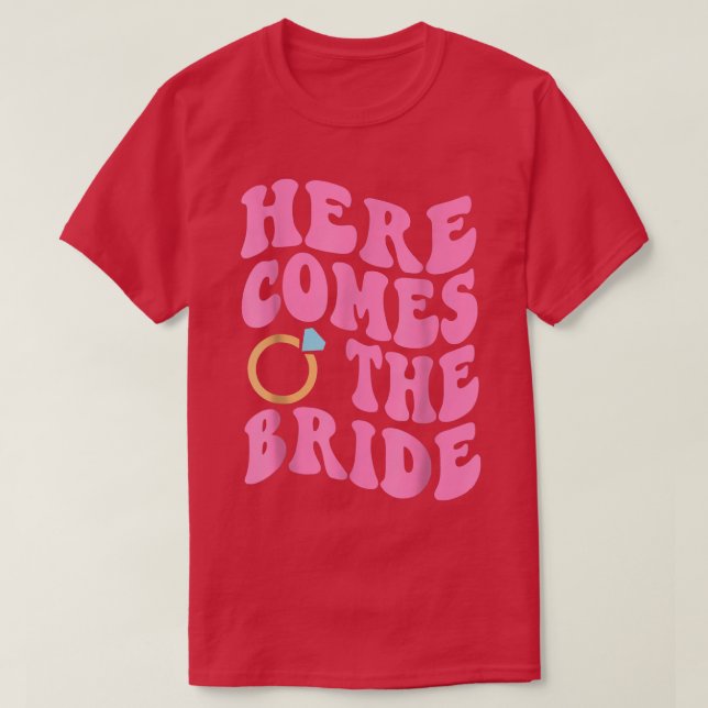 Camiseta Here Comes The Bride Wedding Ring Bearer Flower Gi (Frente do Design)