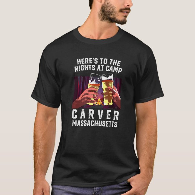 Camiseta Heres Às Noites No Campo Carver Camping Massach (Frente)