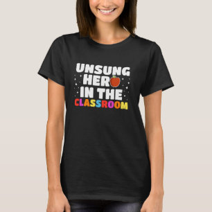 Camiseta Herói Sem Caça Na Sala De Aula