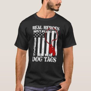Camiseta Heróis de verdade não Vestem capas que Vestem Dog 