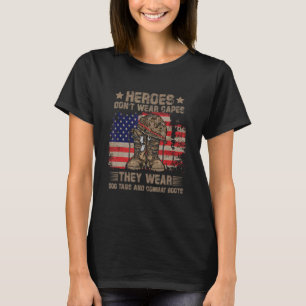 Camiseta Heróis Não Vestem Capes, Vestem Dog tags e Comb