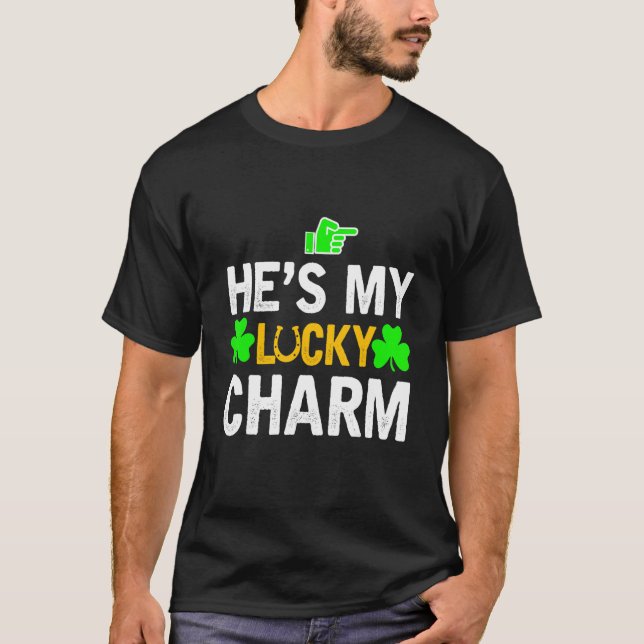 Camiseta He's My Lucky Charm Matching St Patricks Day Coupl (Frente)