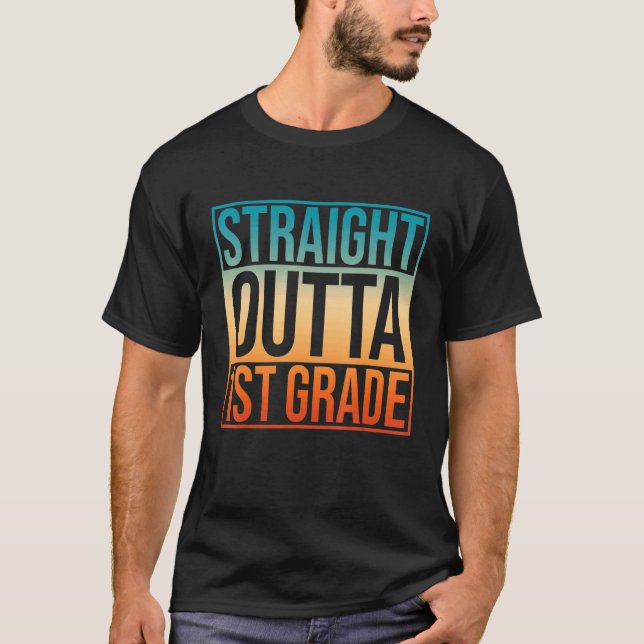 Camiseta Hetero Fora Da Primeira Classe De rua Da Primeira  (Frente)
