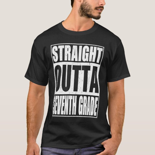 Camiseta Hetero fora do 7 do 7º ano Formando escolar (Frente)