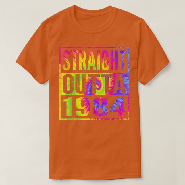 Camiseta Hetero Outta 1984 38º Aniversário Oferece Para Ela (Frente do Design)