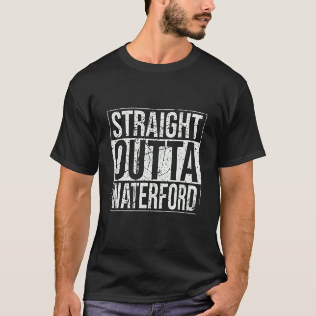 Camiseta Hetero Outta Waterford Vintage (Frente)