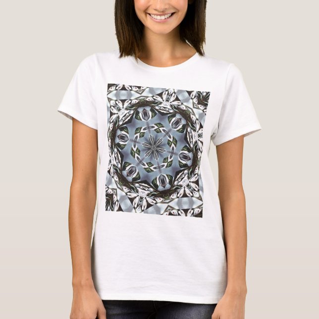 Camiseta Hexágono de Folhas da Selva e Flores Tropicais (Frente)
