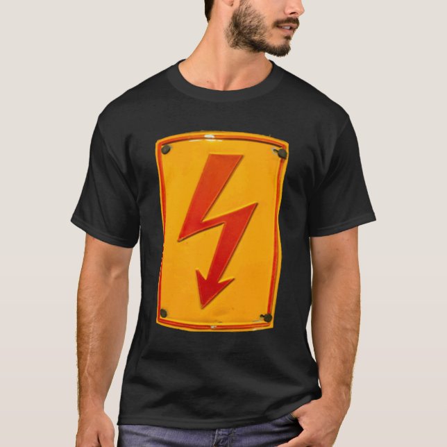Camiseta High voltage electrician action flash (Frente)