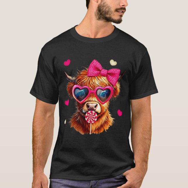 Camiseta Highland Cow Valentines Day Funny Hearts Valentine (Frente)