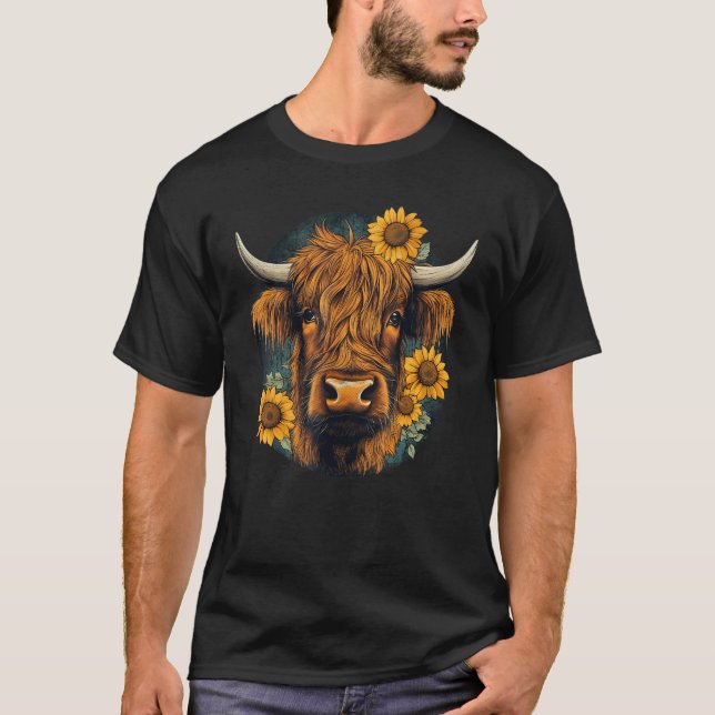 Camiseta Highland Cow With Sunflowers Animal Farm (Frente)