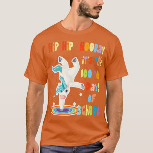 Camiseta Hip hip hooray é o centésimo da escola Essentiel t