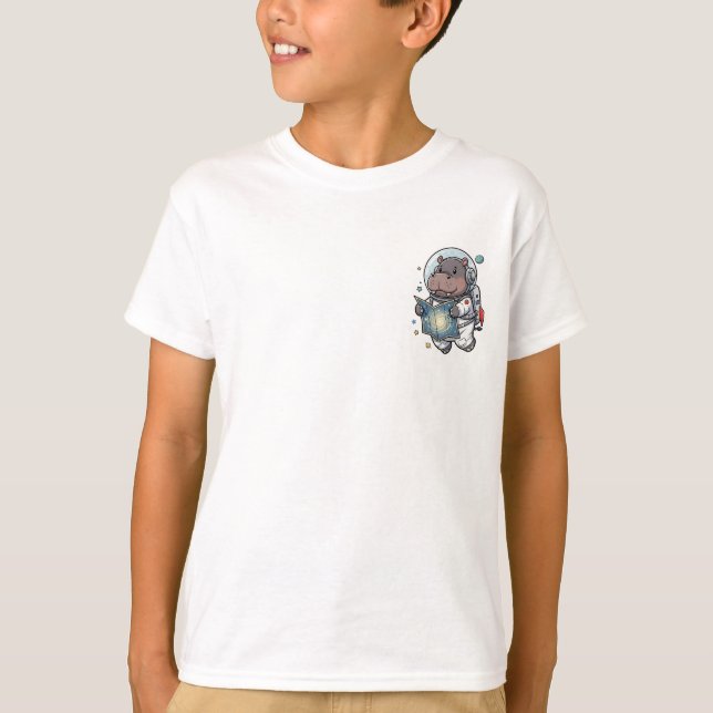 Camiseta Hipopótamo Astronauta Lendo Mapa Estelar Crianças (Frente)