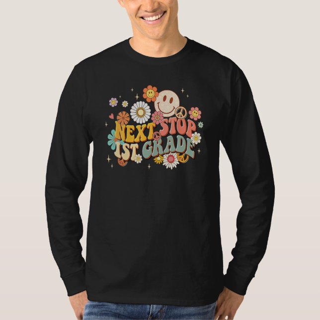 Camiseta Hippie Next Stop 1st Grade Retro Groovy  Back To S (Frente)