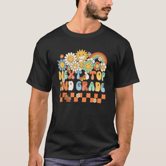 Camiseta Hippie Next Stop 2nd Grade Retro Groovy  Back To S (Frente)