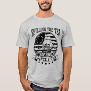 Camiseta História Patriótica Derramando o Chá Desde 1773