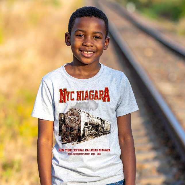 Camiseta Historic NYC Niagara Train Steam Locomotive (Historic NYC Niagara Train Steam Locomotive. Boy Basic T-Shirt)
