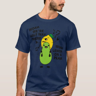 CAMISETA HOAH ESTAVA MEIO LÁ COM LEMÃO EM UM PEAR