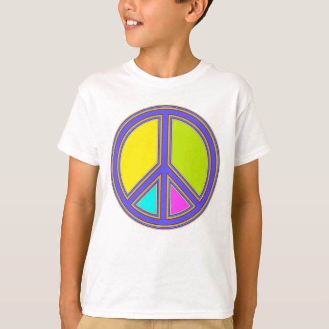 Camiseta holiES - sinal colorido PEACE + suas ideias (Frente)