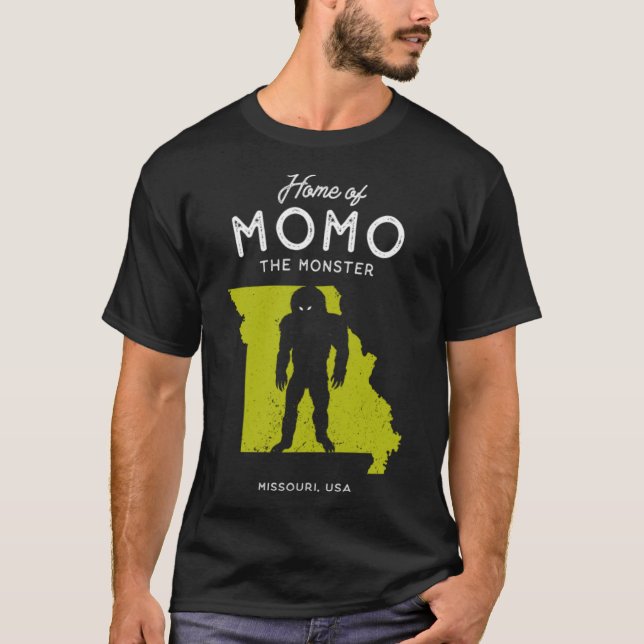 Camiseta \Home of Momo The Monster - Missouri, EUA (Frente)