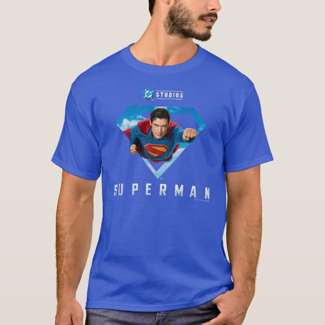 Camiseta Homem de Aço em Voo (Frente)